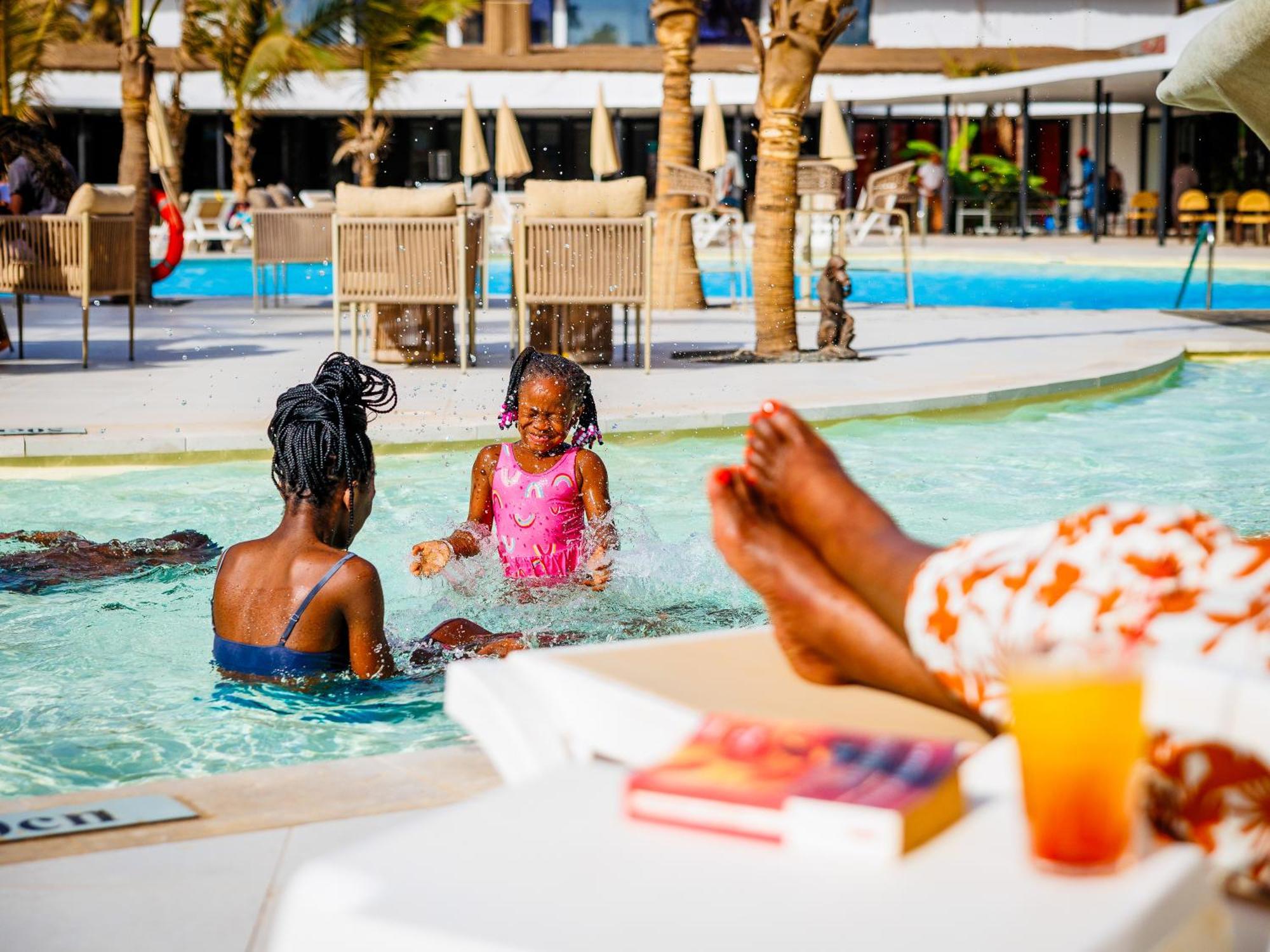 Kombo Beach Resort Serrekunda Eksteriør bilde